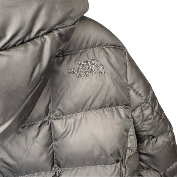 Women’s North Face down jacket - Picture 4 of 5